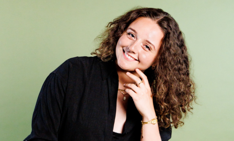 An image of Chelsi Miller smiling for the camera.